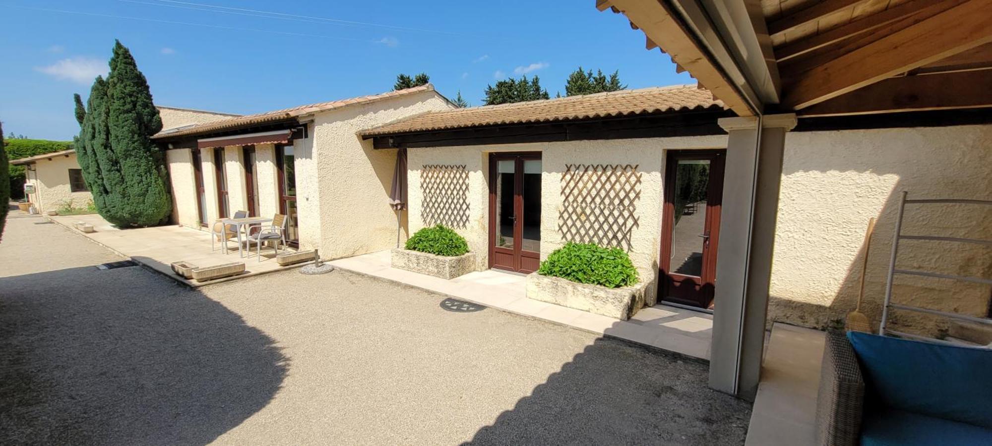 Villa Liberty Entraigues-sur-la-Sorgue Szoba fotó
